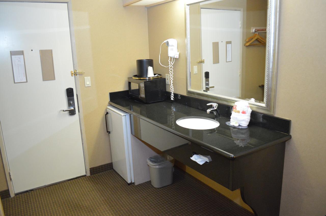 Briarwood Suites Portland Exterior foto
