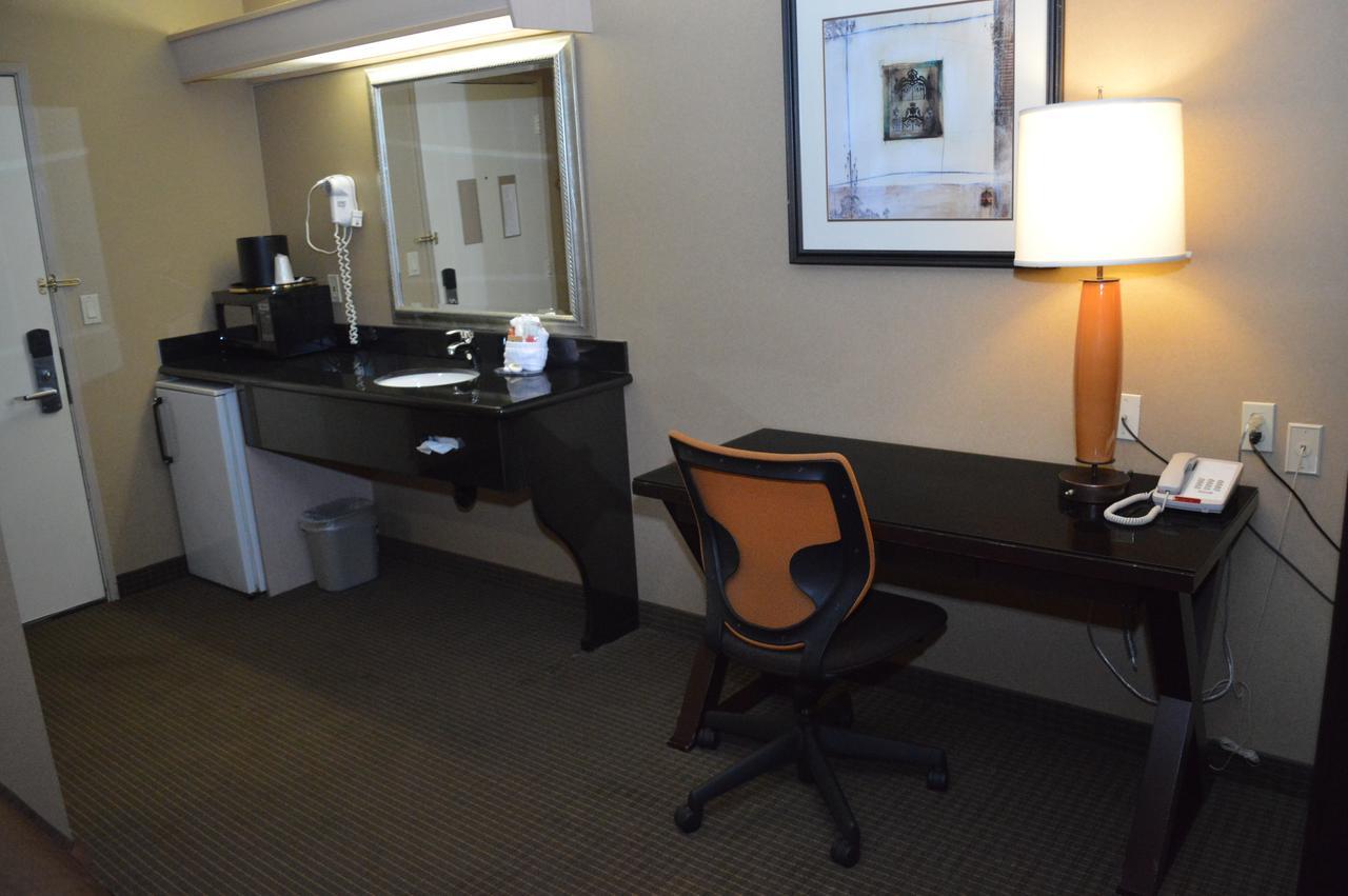 Briarwood Suites Portland Exterior foto